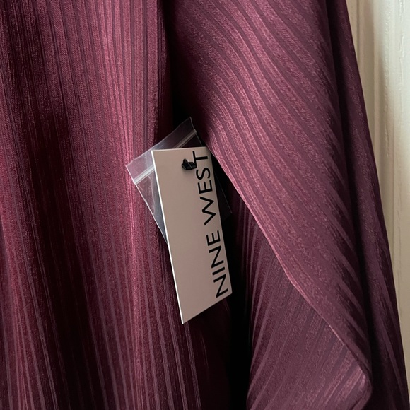 Nine West Women’s Blouse - Picture 3 of 6